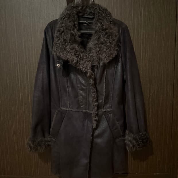 사선지퍼 하이넥 퍼자켓