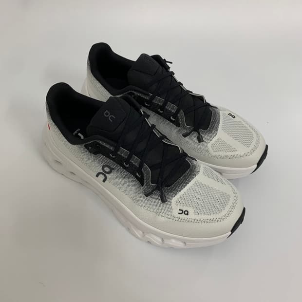 [당일 발송] 온러닝 클라우드틸트 아이보리 블랙