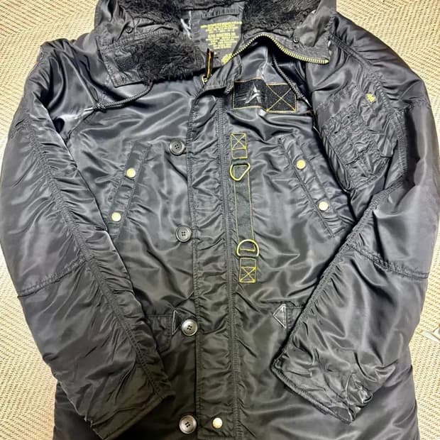 알파인더스트리 55주년 한정판 N3B 블랙