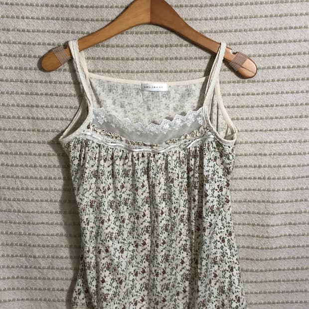 일본 빈티지 플라워 패턴 민소매 모리걸 레이어드 나시 티셔츠