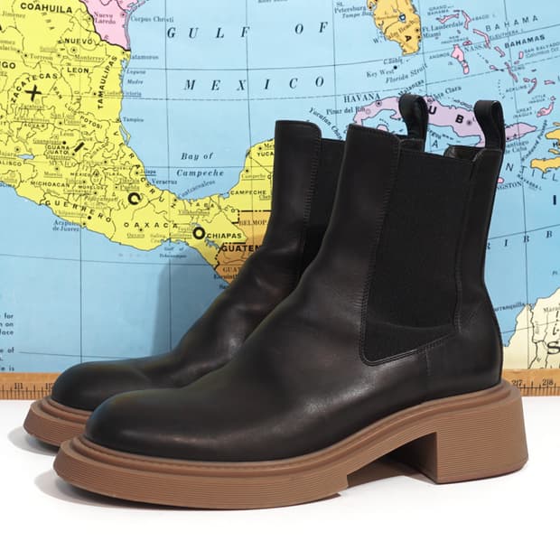 로에베 레더 첼시부츠