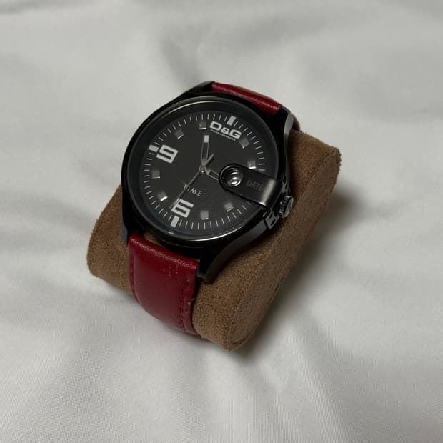 00's 빈티지 돌체앤가바나 쿼츠 시계 판매합니다