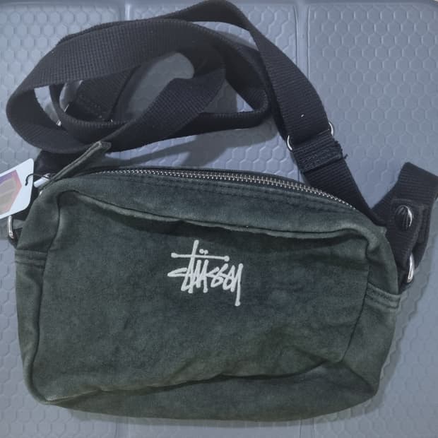 스투시 캔버스 사이드 파우치 워시드 블랙