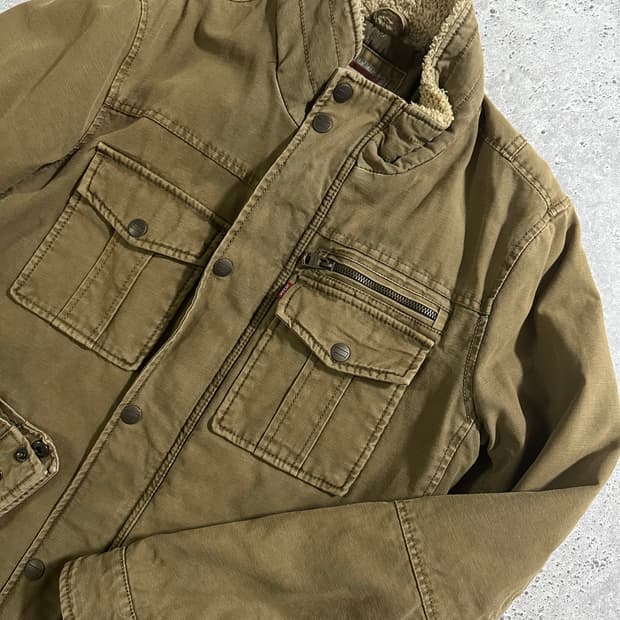 Levi's 코튼 퀼팅 세르파 트러커 재킷 카키 브라운