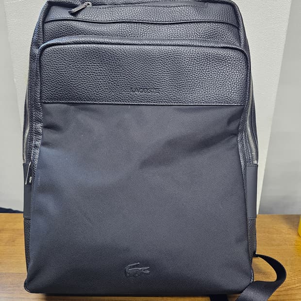 라코스테 시티코트 블랙 백팩 가죽