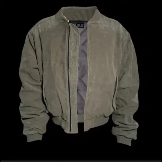 에모스탠스클럽 봄버 자켓 카키