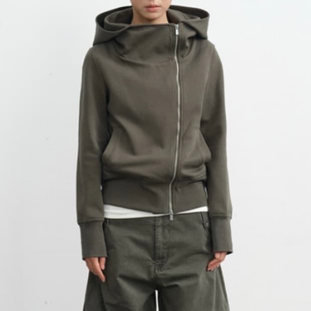 JAKANA 비대칭 지퍼 후드집업 카키