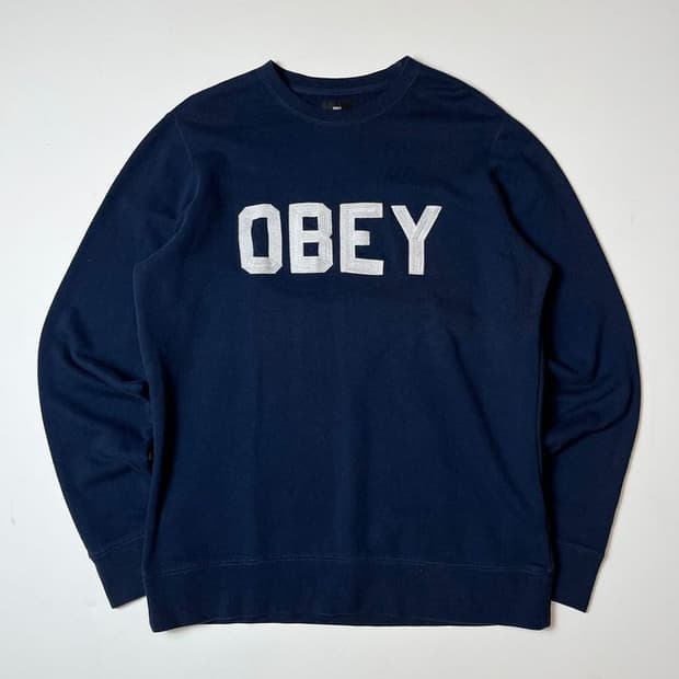 오베이 OBEY 오버핏 빅자수 맨투맨 PN8733