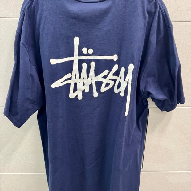 스투시 반팔 xl 네이비 판매합니다