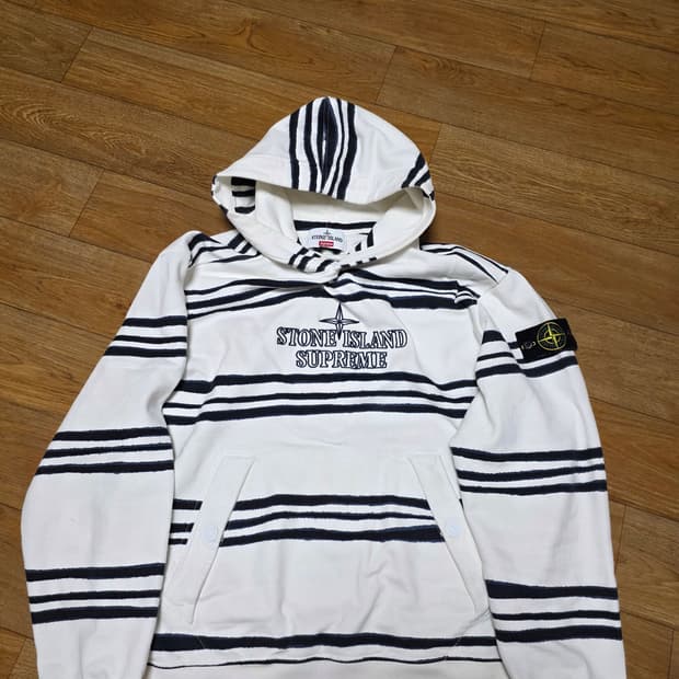 스톤아일랜드 슈프림 스트라이프 후드티셔츠