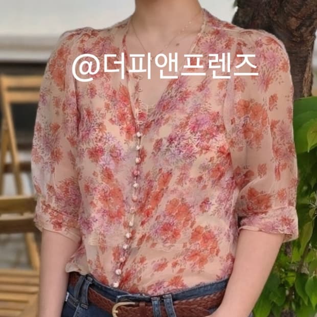 더 쿠플스 플라워 시스루 블라우스 55 (구입가 50만)