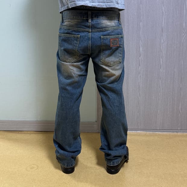 돌체앤가바나 메탈 플레이트 워싱 데님 52