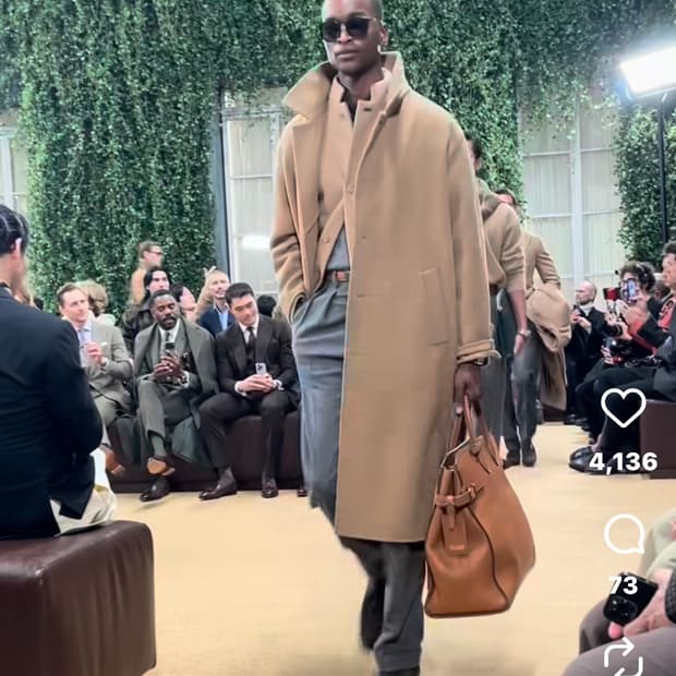 발렌티노 울캐시미어 벨티드 발마칸 코트