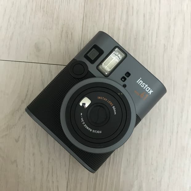 인스탁스 미니41 그레이 폴라로이드 카메라