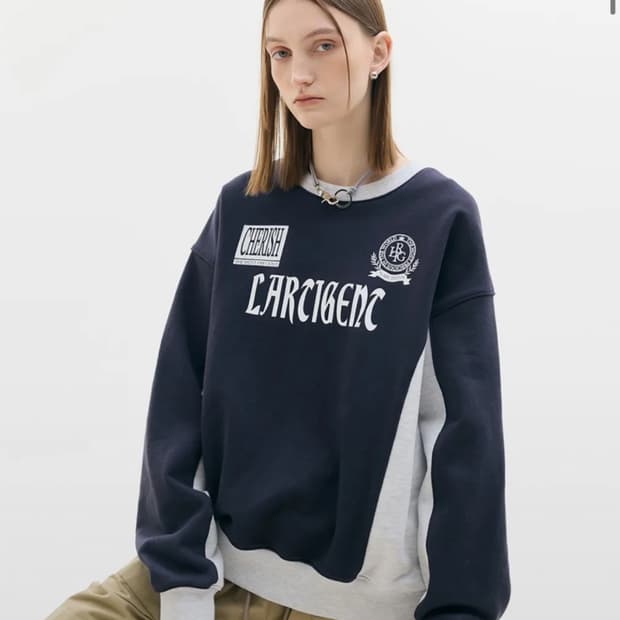 라티젠 네이비 맨투맨 os