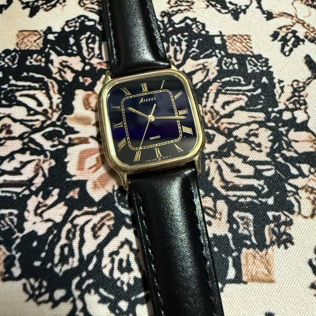 SEIKO 빈티지 쿼츠 시계