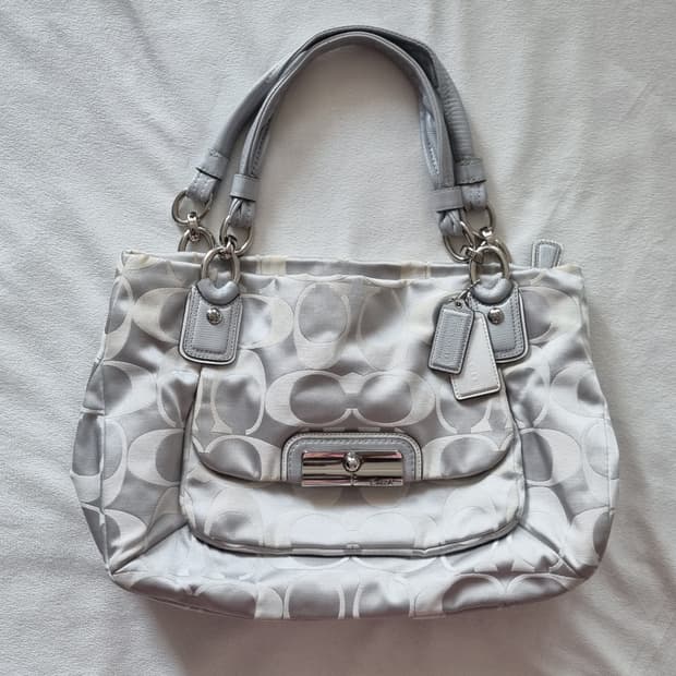 빈티지 코치 실버 숄더백