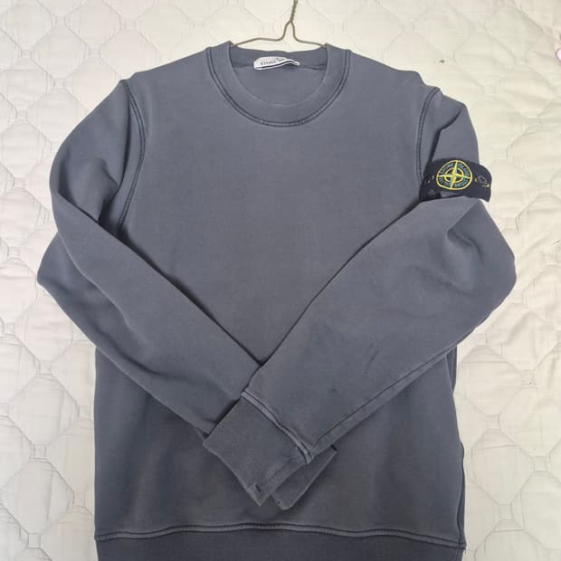 스톤아일랜드 맨투맨 S