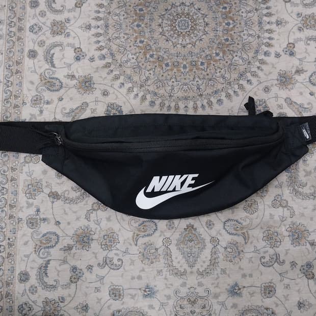 나이키 블랙 힙색 웨이스트백