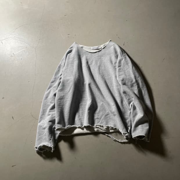  KZ ATELIER Cropped Sweatshirt