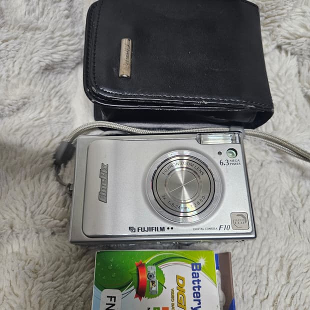 후지 파인픽스 f10 빈티지 디카 레트로 카메라