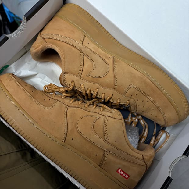 나이키 슈프림 에어포스1 플랙스 된장 290