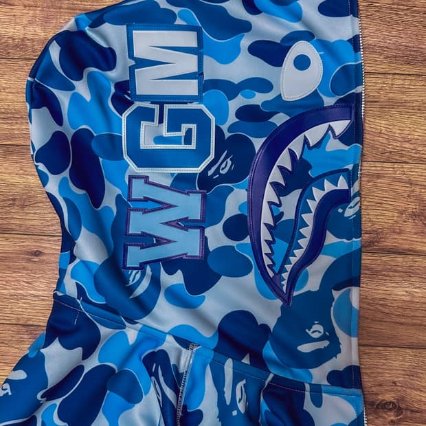 판매) 베이프 ABC 카모 레이온 릴렉스드 핏 샤크 풀 지퍼 후드 블루