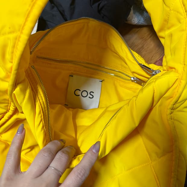 COS 퀄팅백 노랑