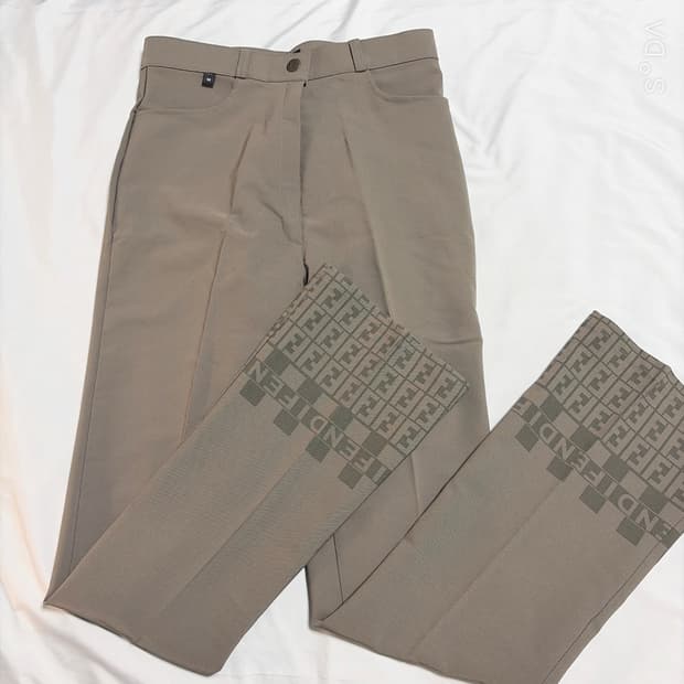 펜디 FF 로고 패턴 슬랙스 팬츠 카키베이지