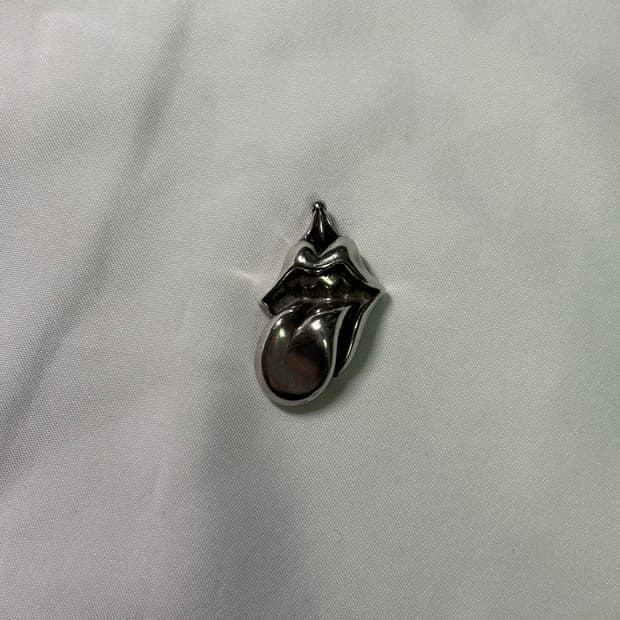 크롬하츠 립앤텅 L&T 펜던트