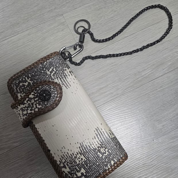 핸드메이드 악어가죽 체인 장지갑