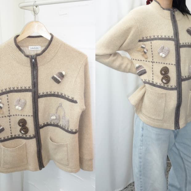 Winter mood zip-up cardigan