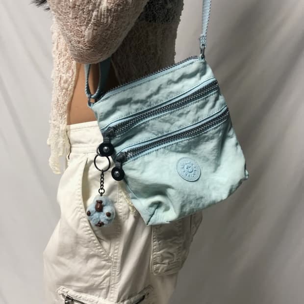 키플링 빈티지 크로스백 스카이블루