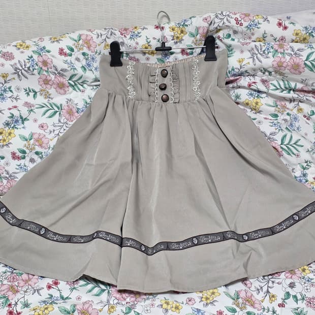 엑시즈팜 일본빈티지)봉쥬르 유럽라떼히메갸루 레이스 코르셋 플레어 치마