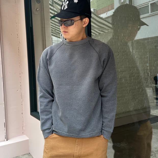 90’s Discus Athletic raglan faded sweats