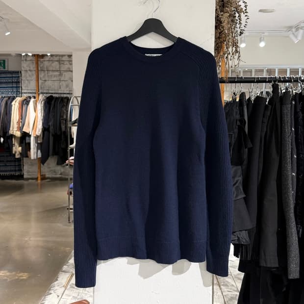 헬무트 랭 네이비 캐시미어 래글런 니트