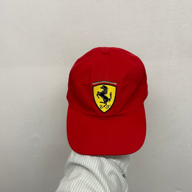 페라리 Ferrari 레드 볼캡 모자