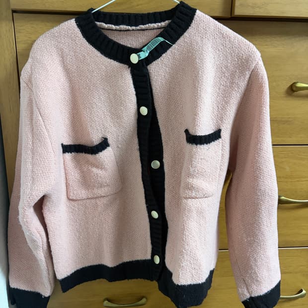 배색 라운드넥 니트 가디건 (핑크/블랙)