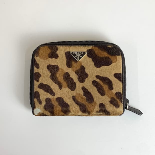 프라다 레오파드 송치 지갑