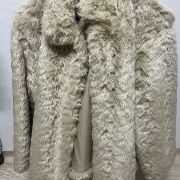 아이보리 퍼 자켓