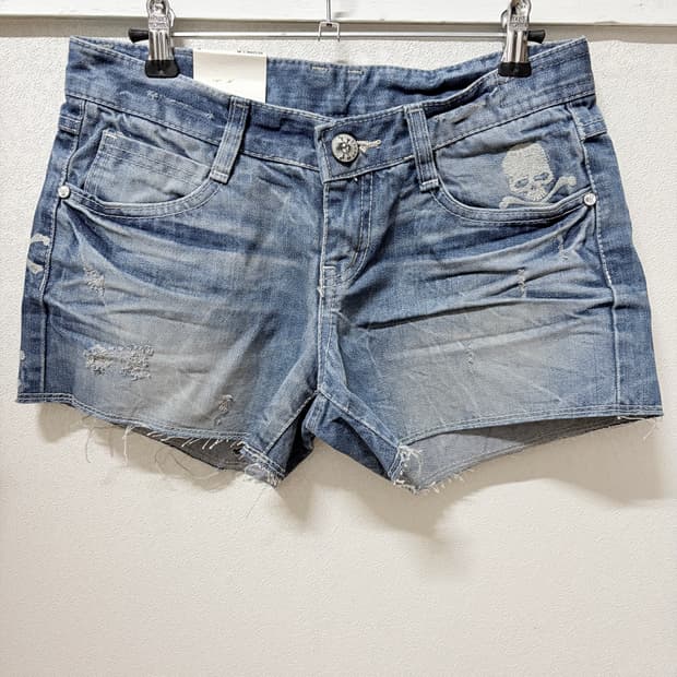 스컬 데미지 데님 숏팬츠