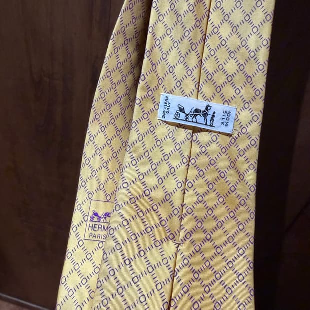Hermes 에르메스 silk 100% tie