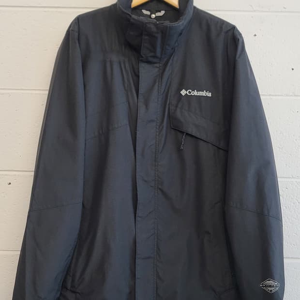 컬럼비아(Columbia) 옴니테크(OMNI-TECH) 바람막이 판매