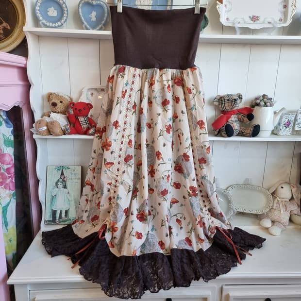 axes femme(엑시즈 팜) 플라워 레이스 배색 롱 스커트