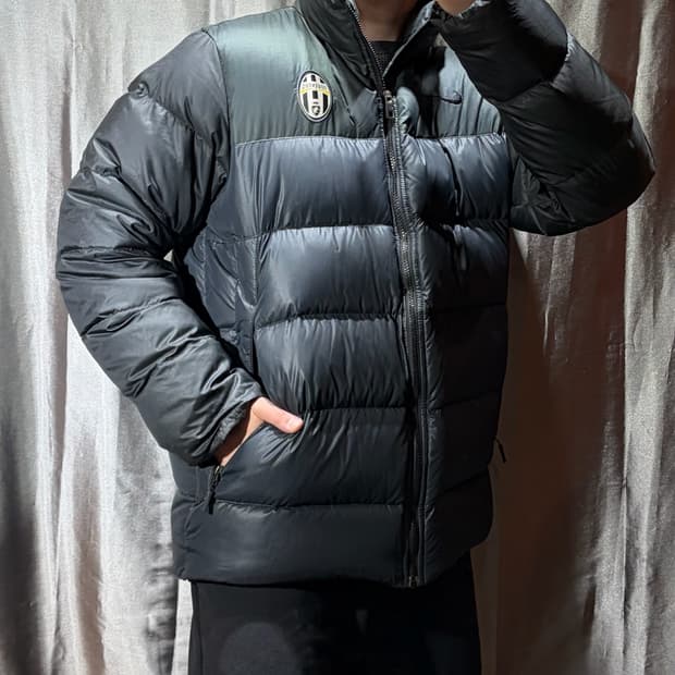 XL 나이키 유밴투스 스우시 블랙그레이 패딩