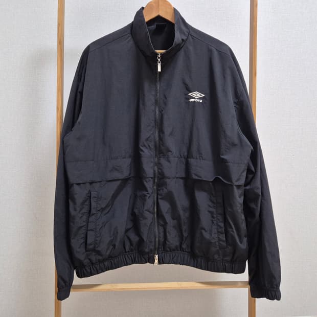 엄브로 남성 바람막이 105-110