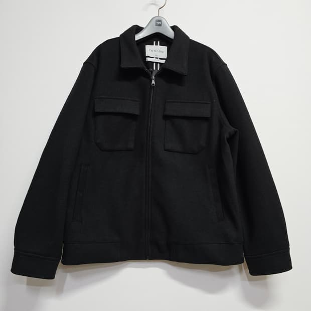 코모도 스퀘어 포켓 블랙 자켓 점퍼105