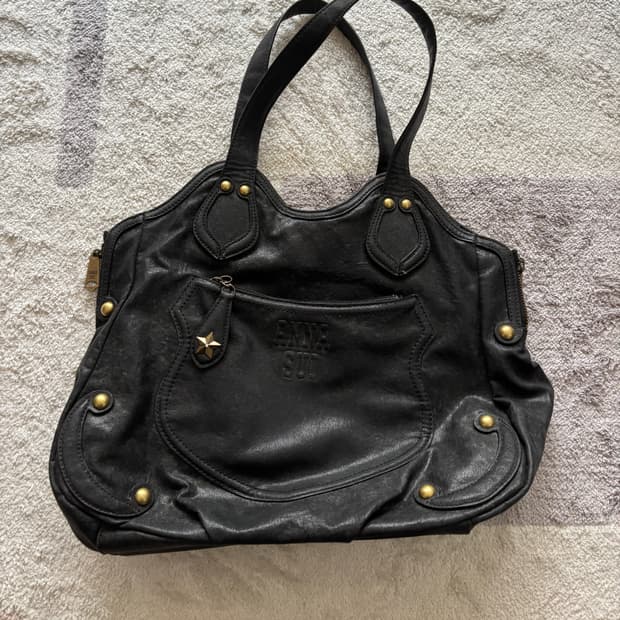 안나수이 숄더백