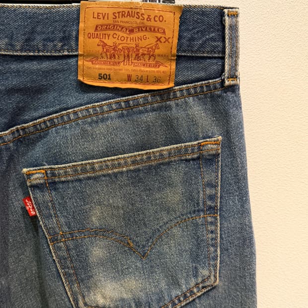90's Levi's 501 (33, Made In U.S.A)