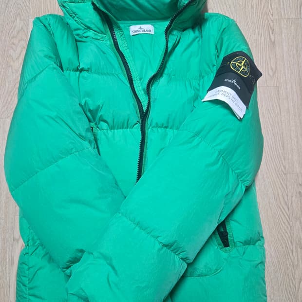 스톤아일랜드 크링클랩스 패딩 XL사이즈